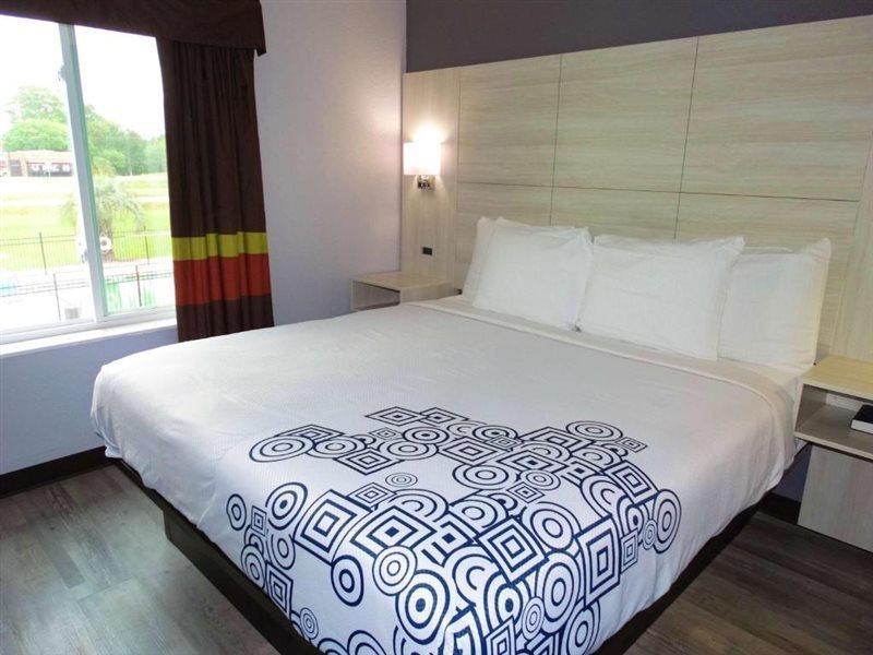 Days Inn By Wyndham Savannah Gateway I-95 Джорджтаун Екстер'єр фото