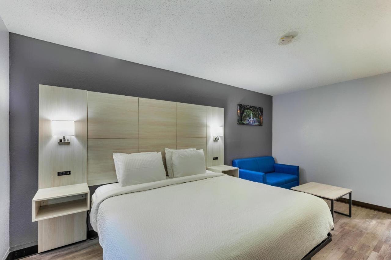 Days Inn By Wyndham Savannah Gateway I-95 Джорджтаун Екстер'єр фото