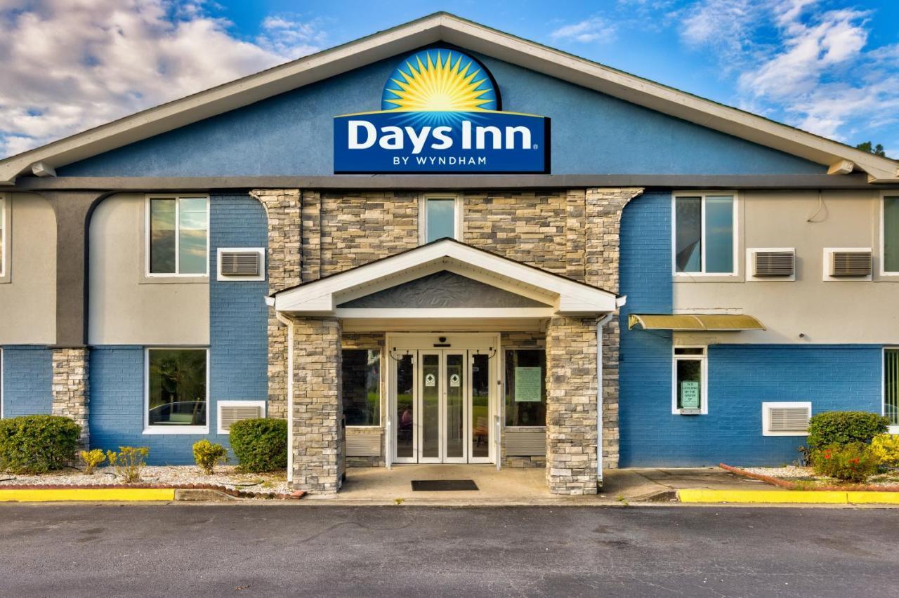 Days Inn By Wyndham Savannah Gateway I-95 Джорджтаун Екстер'єр фото