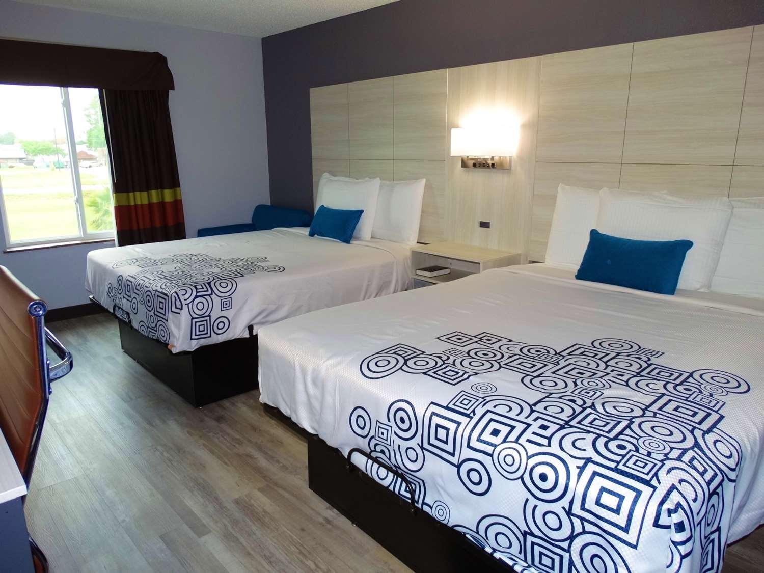 Days Inn By Wyndham Savannah Gateway I-95 Джорджтаун Екстер'єр фото